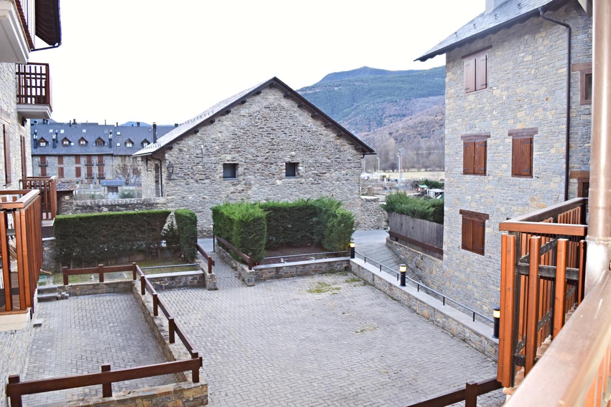 Apartamento Casovall Appartement Esterri d'Àneu Buitenkant foto